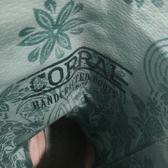 Corral Boots - Picture 5 of 5